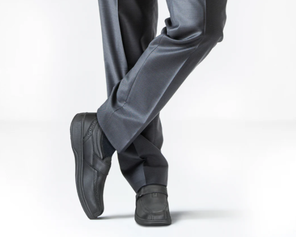 585_IMAGE_2 Orthofeet Lincoln Center Blk